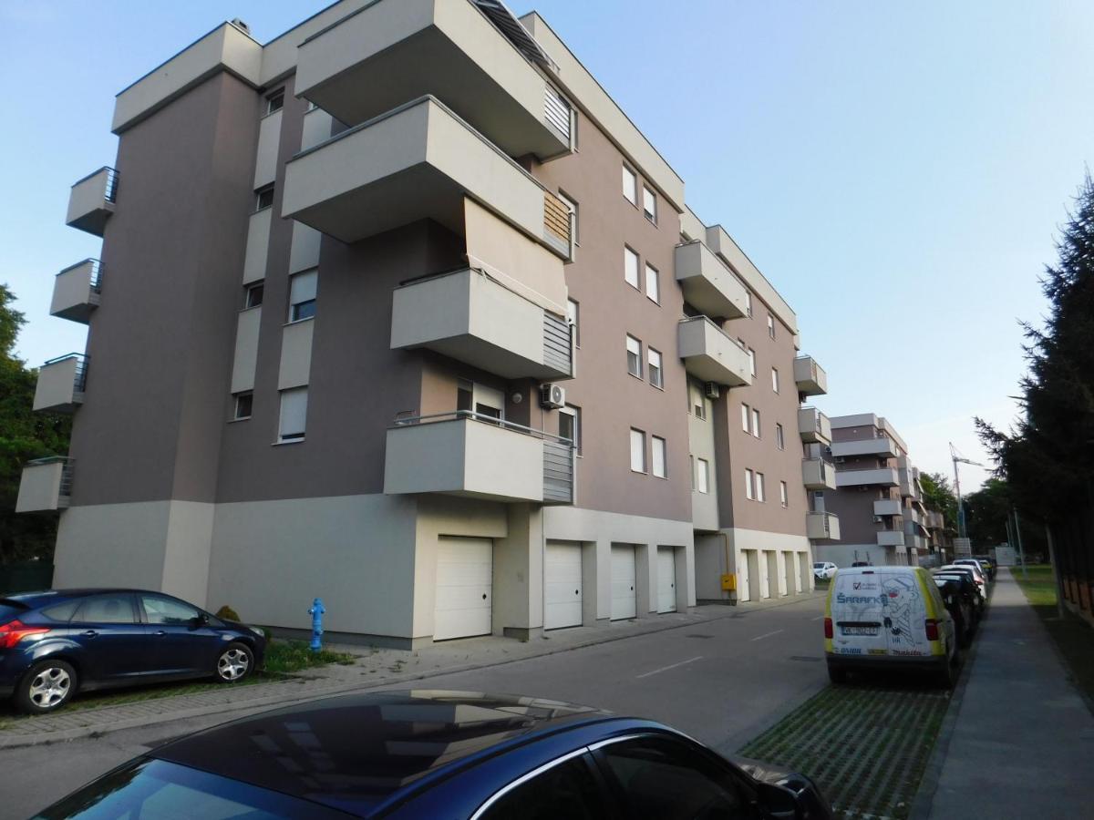 Apartman Rupčić Vinkovci Bagian luar foto